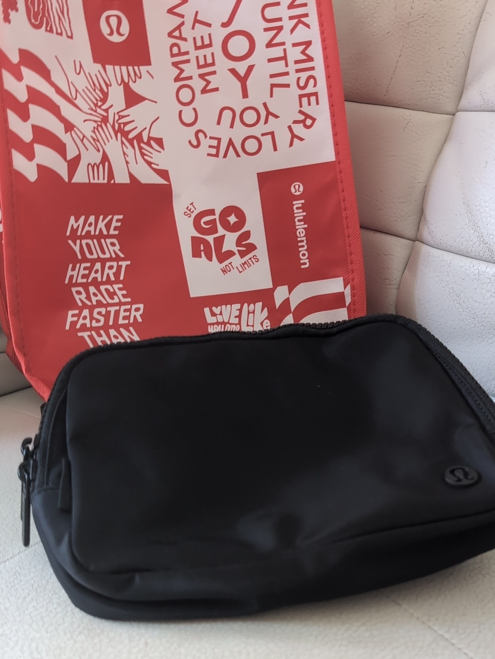 lululemon athletica Belt bag L